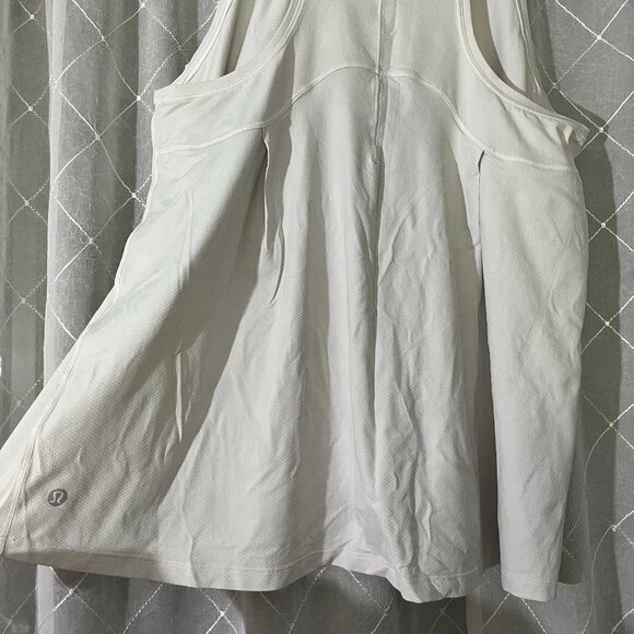 white lululemon tank top size 10 - Picture 4 of 4